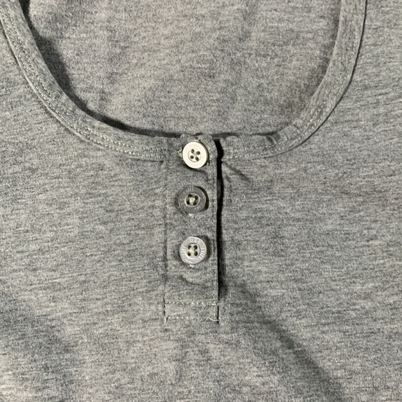 Tommy Hilfiger gray heather tank top. Size L (10-12) Chest approx 15 1/2 inches - Picture 3 of 5